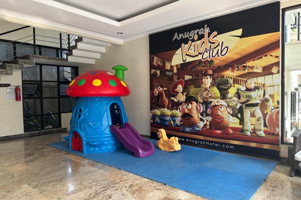 Anugrah Hotel Сукабуми Екстериор снимка