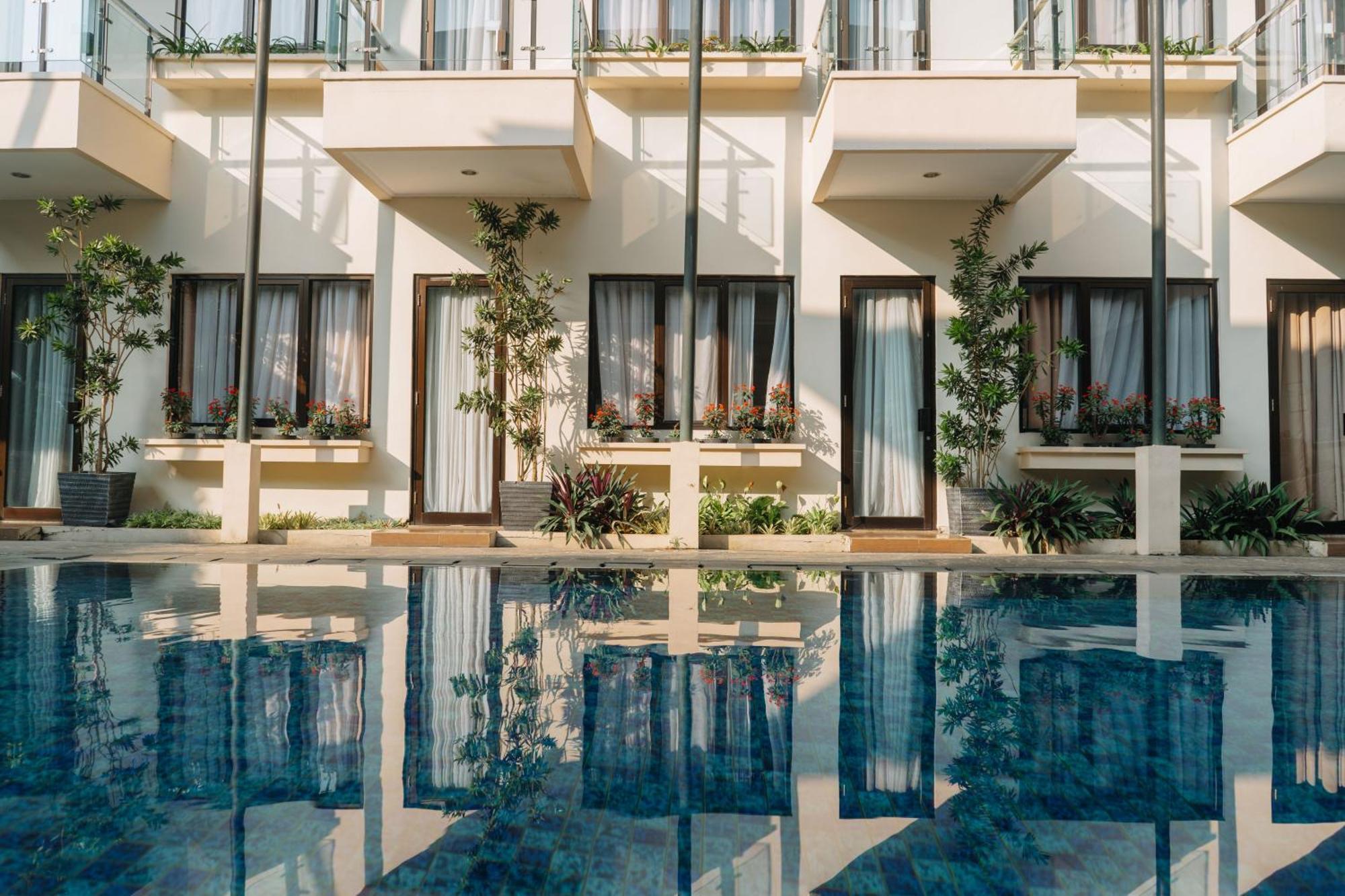Anugrah Hotel Сукабуми Екстериор снимка