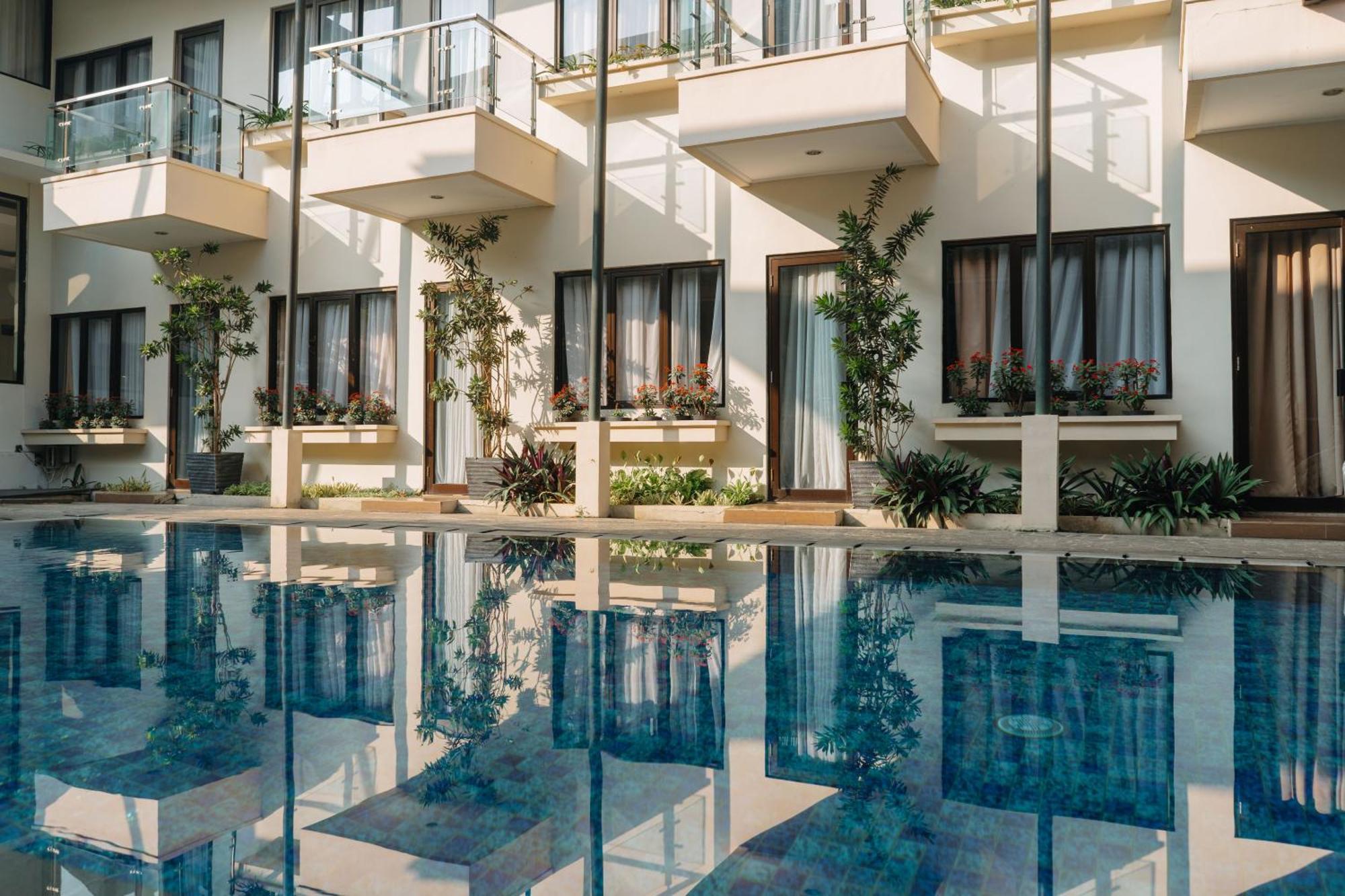 Anugrah Hotel Сукабуми Екстериор снимка