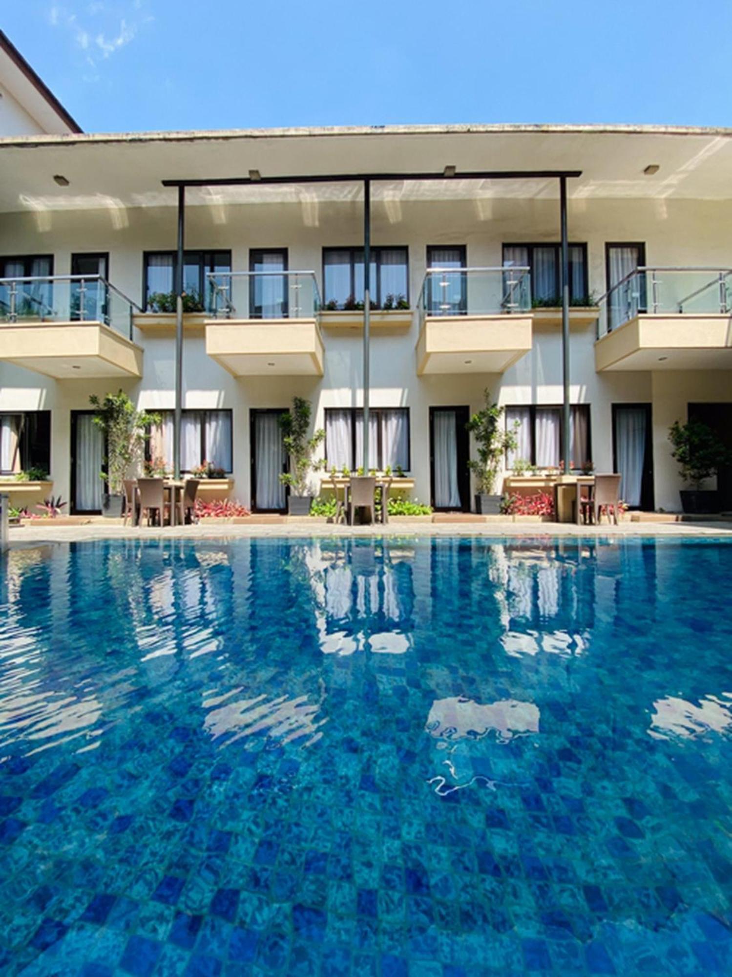 Anugrah Hotel Сукабуми Екстериор снимка