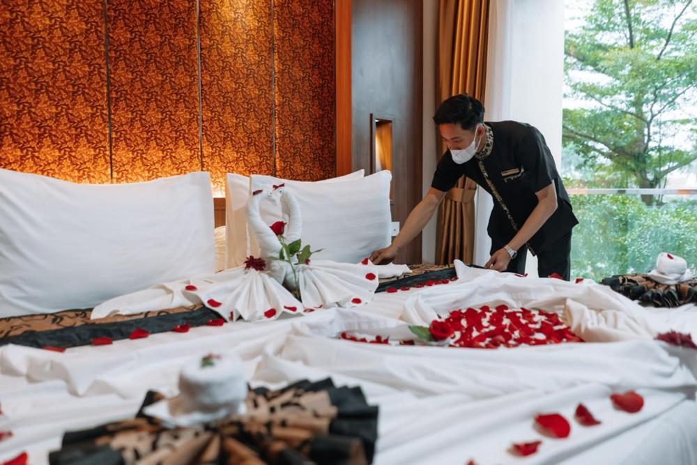 Anugrah Hotel Сукабуми Екстериор снимка
