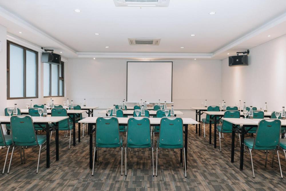 Anugrah Hotel Сукабуми Екстериор снимка