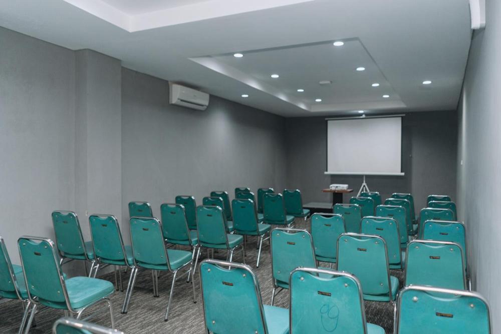 Anugrah Hotel Сукабуми Екстериор снимка