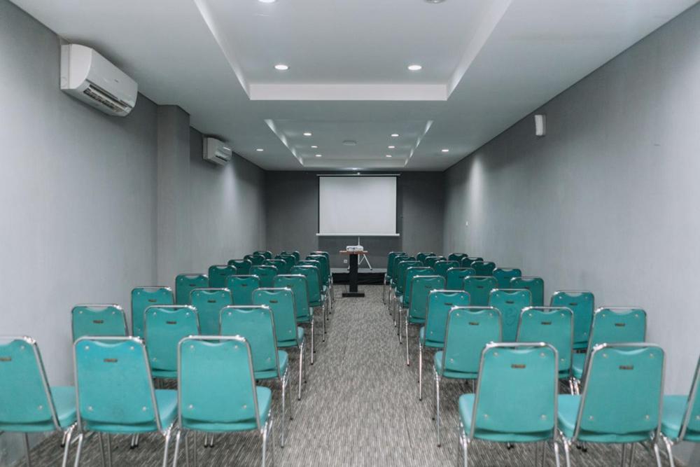 Anugrah Hotel Сукабуми Екстериор снимка